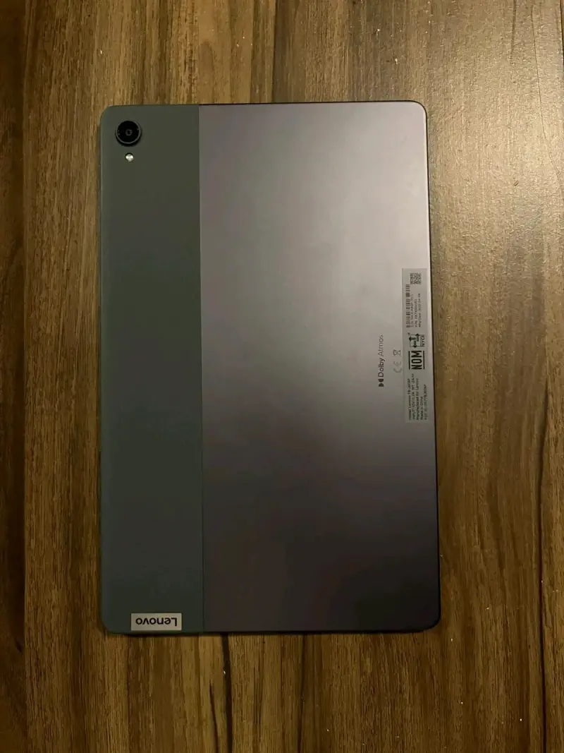 Tablet Lenovo Tab M10 con funda protectora - 3