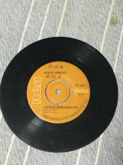 Disco de vinilo Bigote Arrocet Juistete Pero Gorviste - miniatura 3