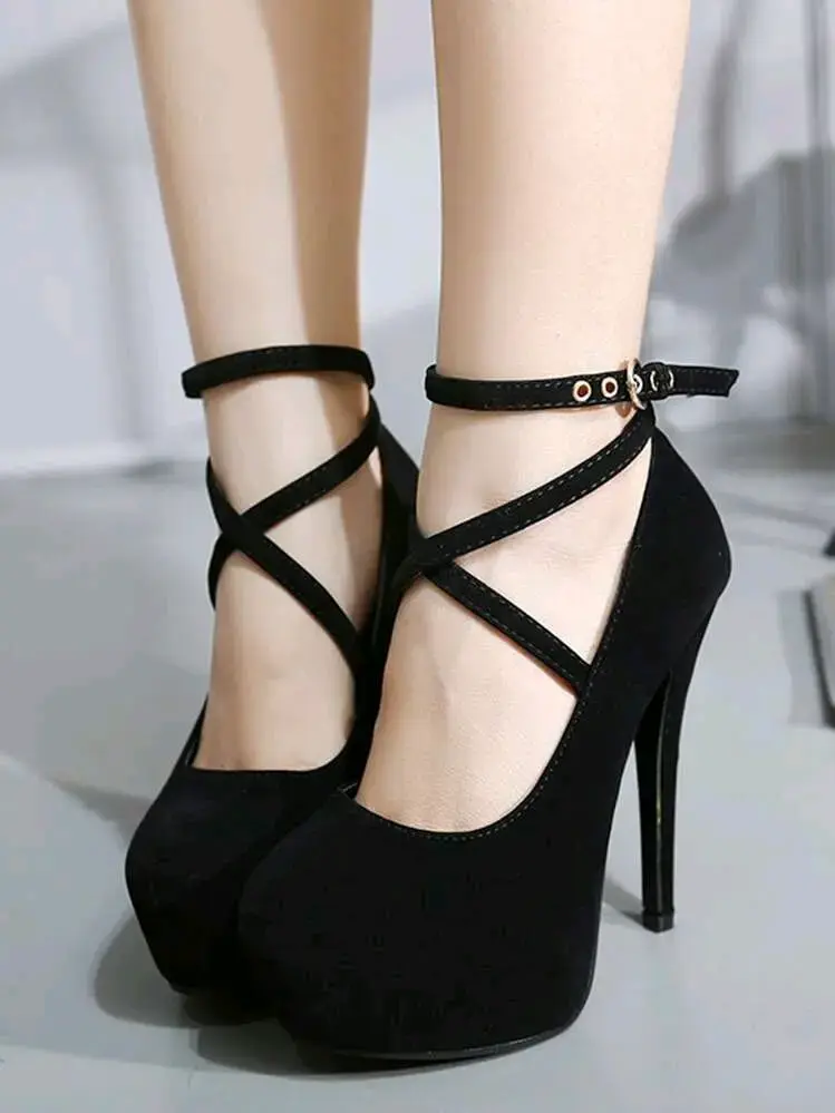 Zapatos de Tacón Alto Negros con Correa - 4