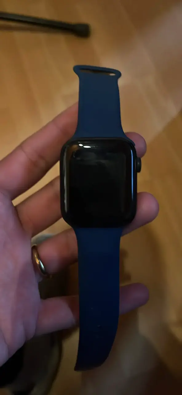 Apple Watch SE 44 mm - 1