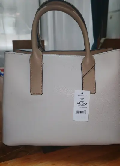 Bolso de mano Aldo beige con monedero - miniatura 2