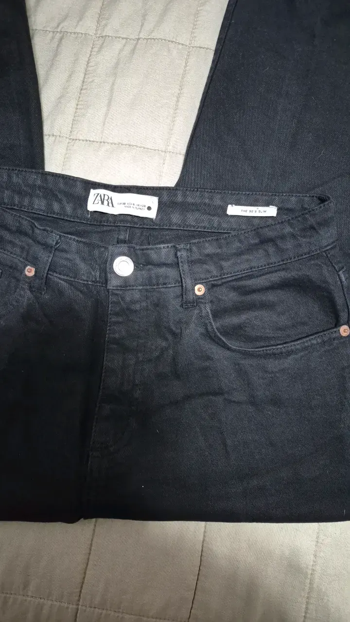 Jeans negros de mujer Zara talla 38 en buen estado - 2