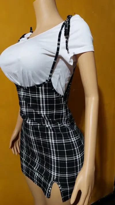 Falda corta a cuadros estilo jardinera talla L - miniatura 2