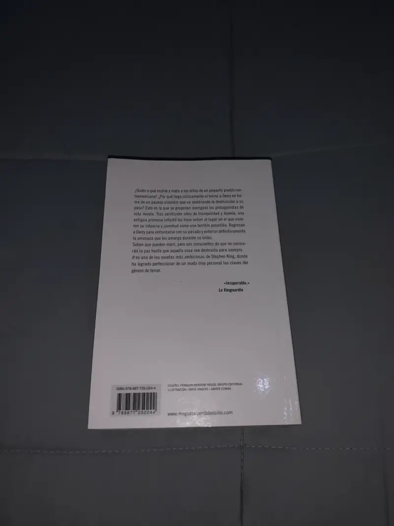 Libro 'It' de Stephen King en edición de bolsillo - 3