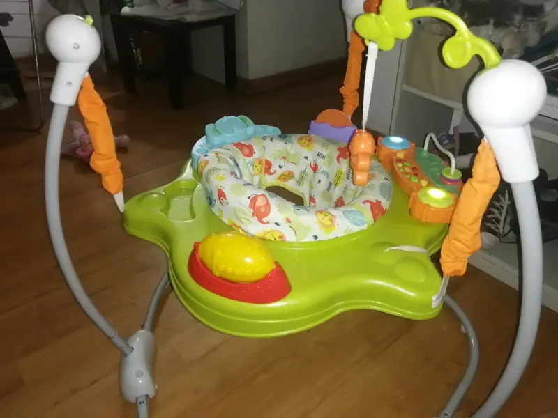 Centro de actividades para bebé con juguetes interactivos - 2