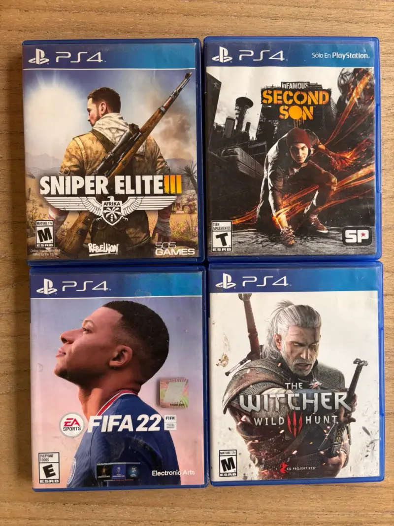 Consola PS4 con tres controles Monster Games - 6