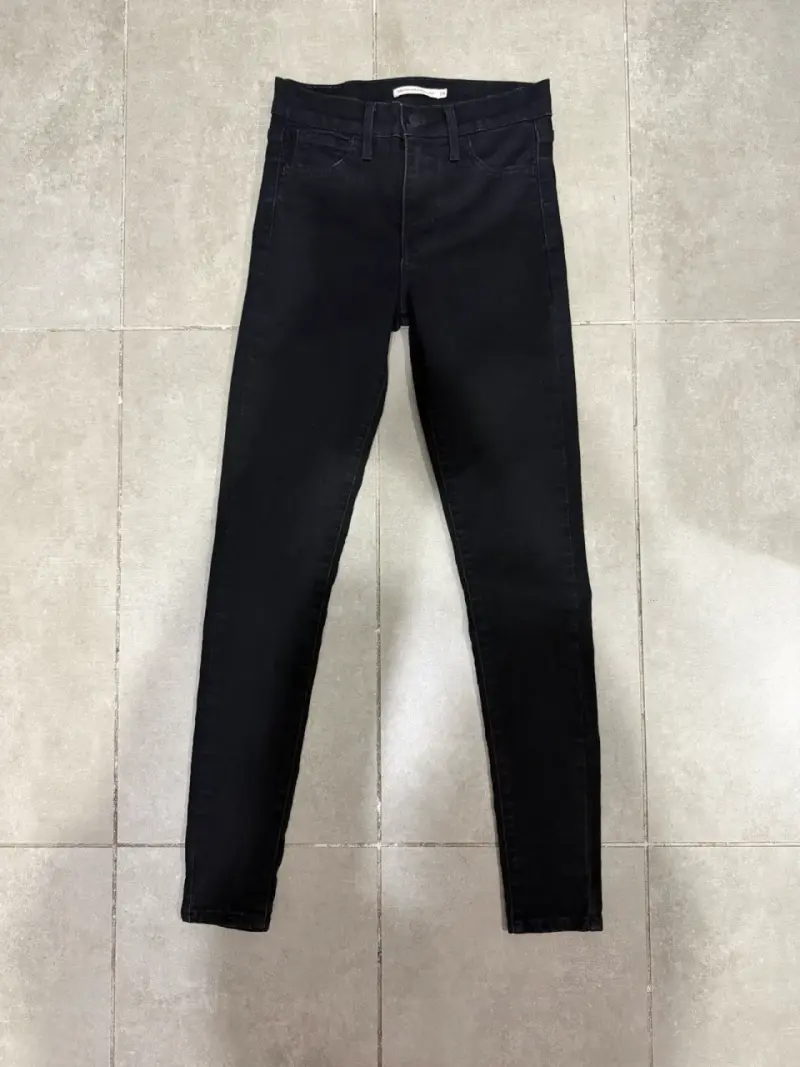 Jeans Levi's 720 High Rise Super Skinny negros - 2
