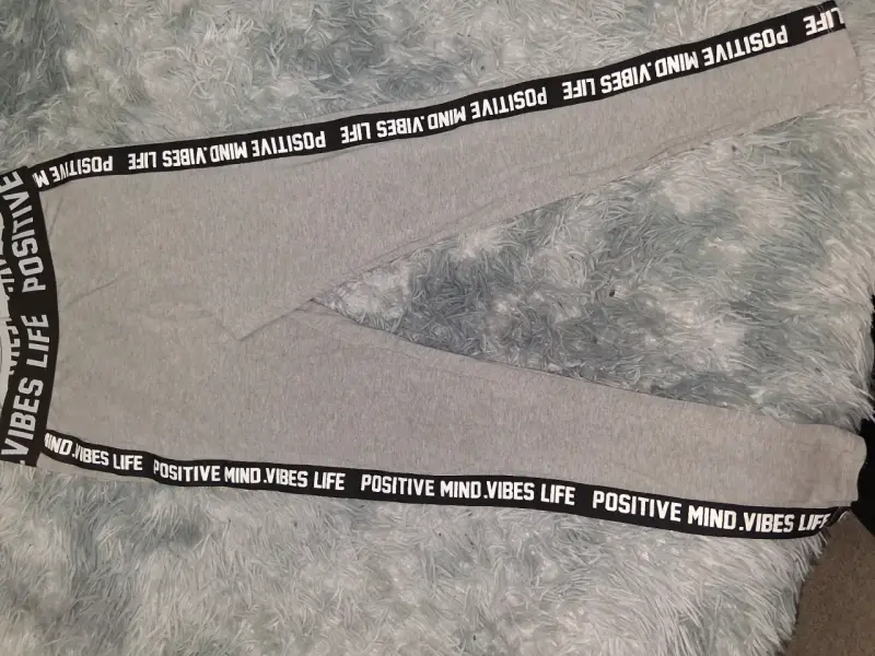 Polera Nike azul con logo y frase - 2