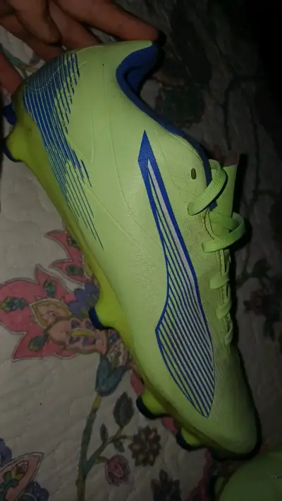 Botines de fútbol Puma Ultra verdes - miniatura 2