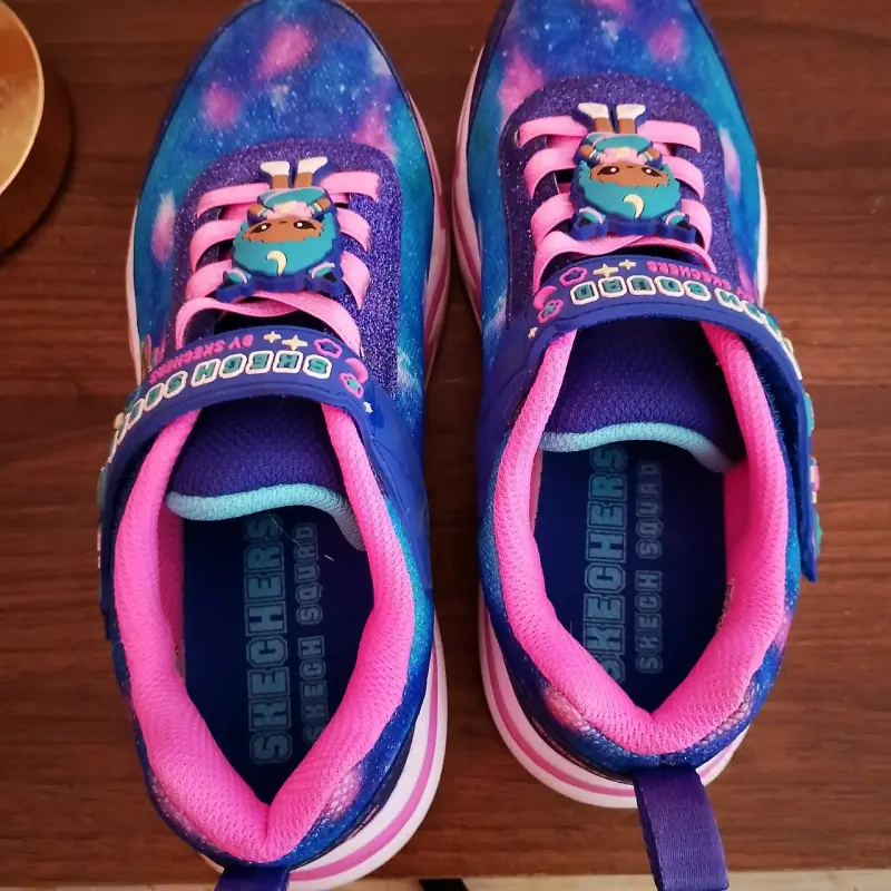 Zapatillas Skechers Niña Azul con Diseño Divertido - 2