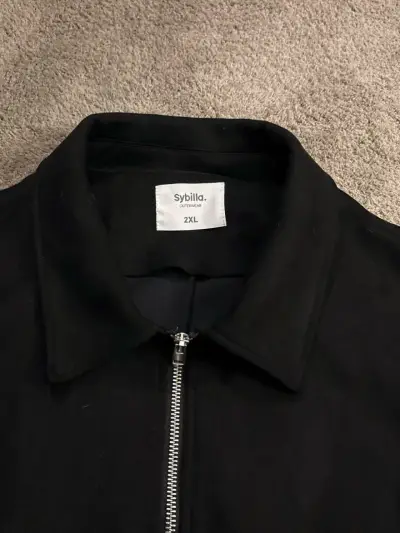 Chaqueta negra corta Sybilla - miniatura 3