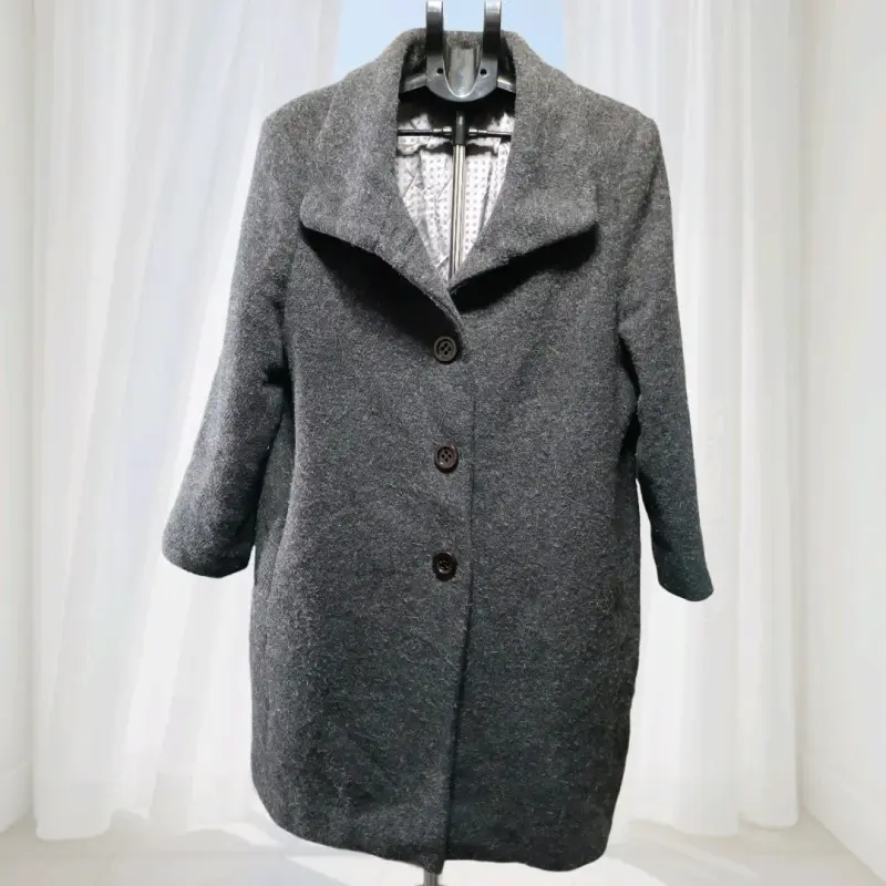 Abrigo de lana gris para mujer - 2