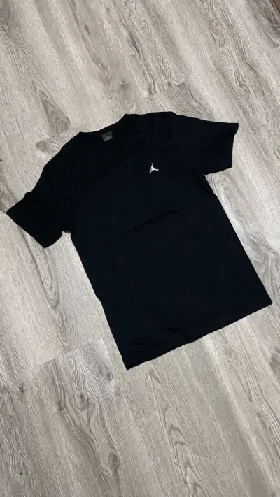 Últimas poleras Nike, jordan y lacoste - miniatura 1