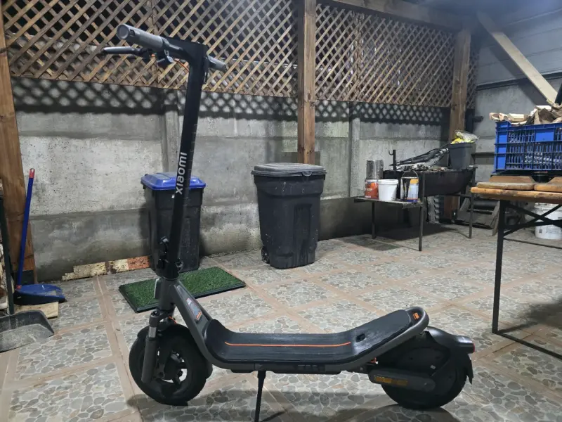 Scooter eléctrico Xiaomi 6 plegable en buen estado - 1