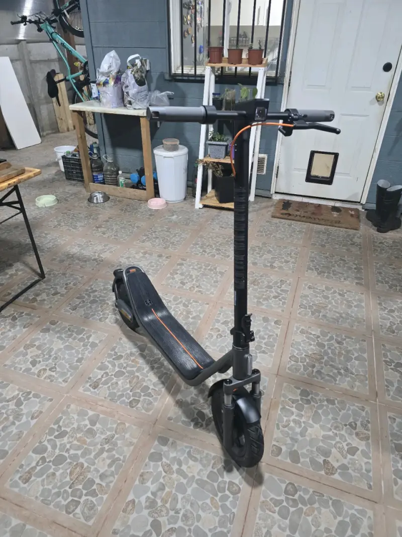 Scooter eléctrico Xiaomi 6 plegable en buen estado - 3