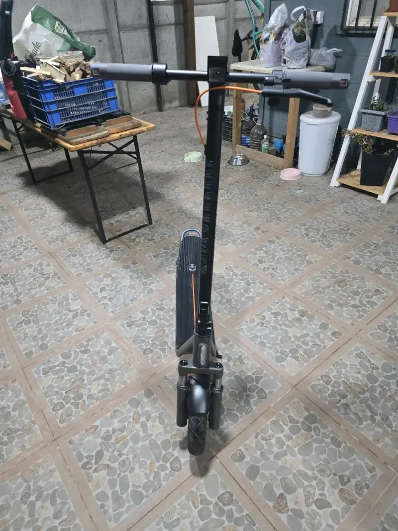 Scooter eléctrico Xiaomi 6 plegable en buen estado - 4