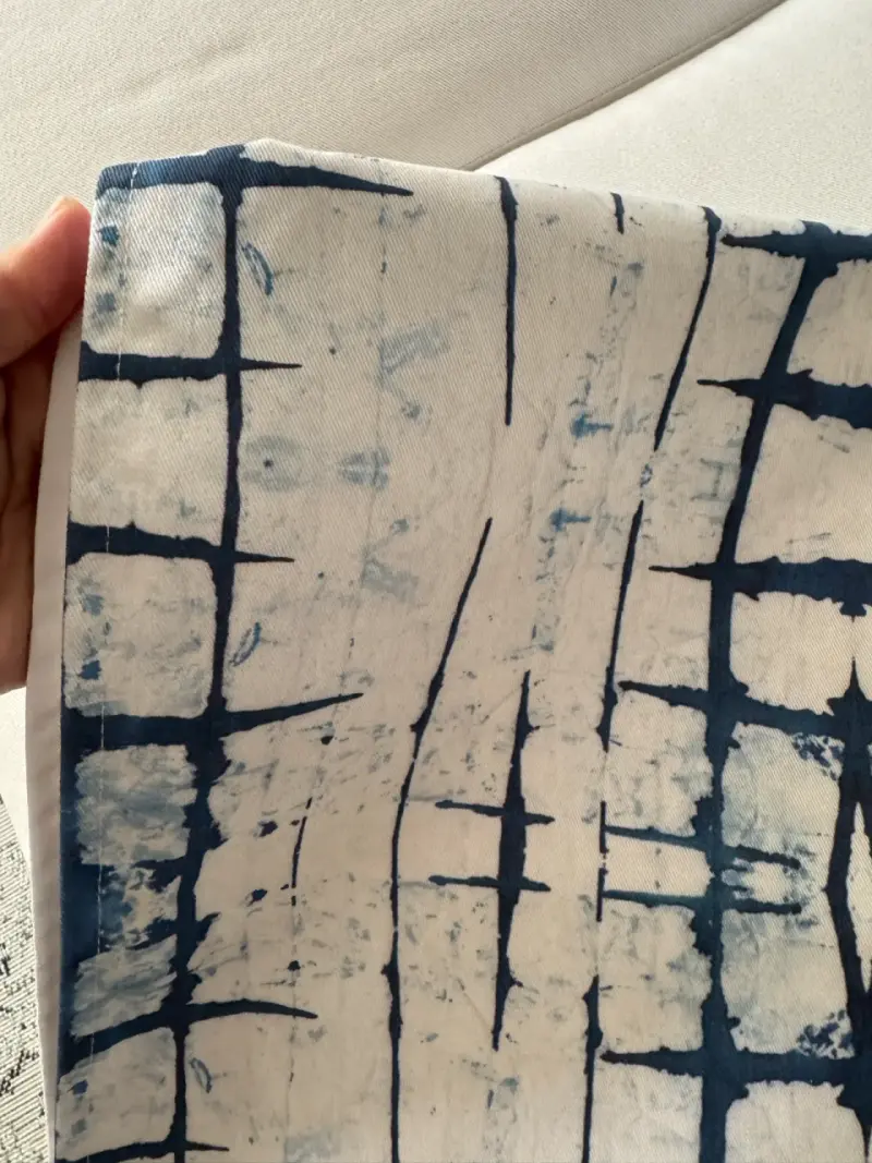 Camino de Mesa Azul y Blanco Estilo Shibori - 2