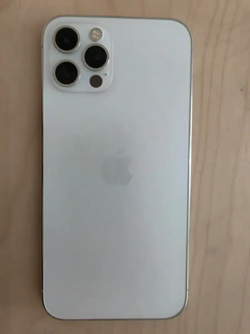 iPhone 12 Pro 128GB Blanco en buen estado - 2