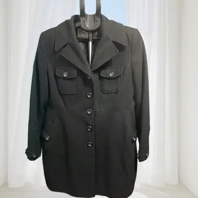 Abrigo negro elegante para mujer - miniatura 2