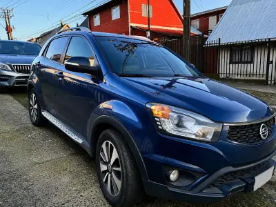 SSANGYONG KORANDO – AUTOMÁTICO – FULL EQUIPO - miniatura 1