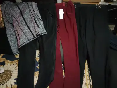 Conjunto de ropa deportiva para mujer - miniatura 1