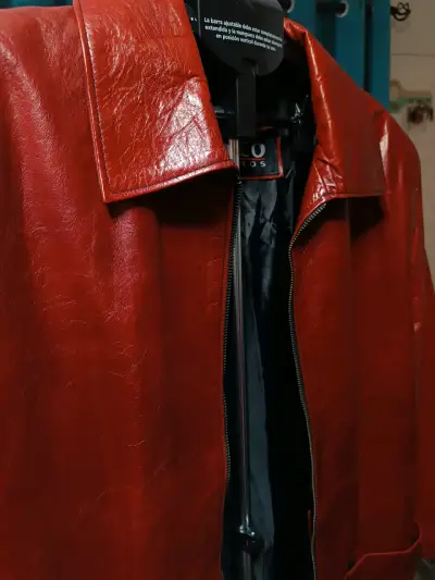 Chaqueta de cuero roja de la marca Paco cueros - miniatura 2