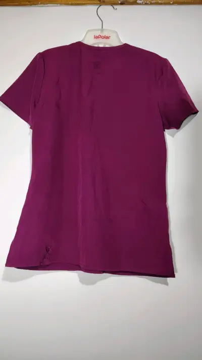 Uniforme clínico burdeo - miniatura 2