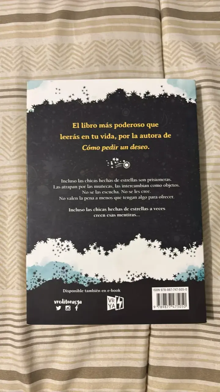Libro 'Hecha de Estrellas' de Ashley Herring Blake - 2
