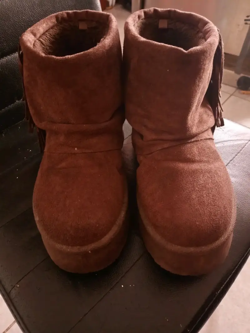 Botines de gamuza marrón con flecos para mujer - 2