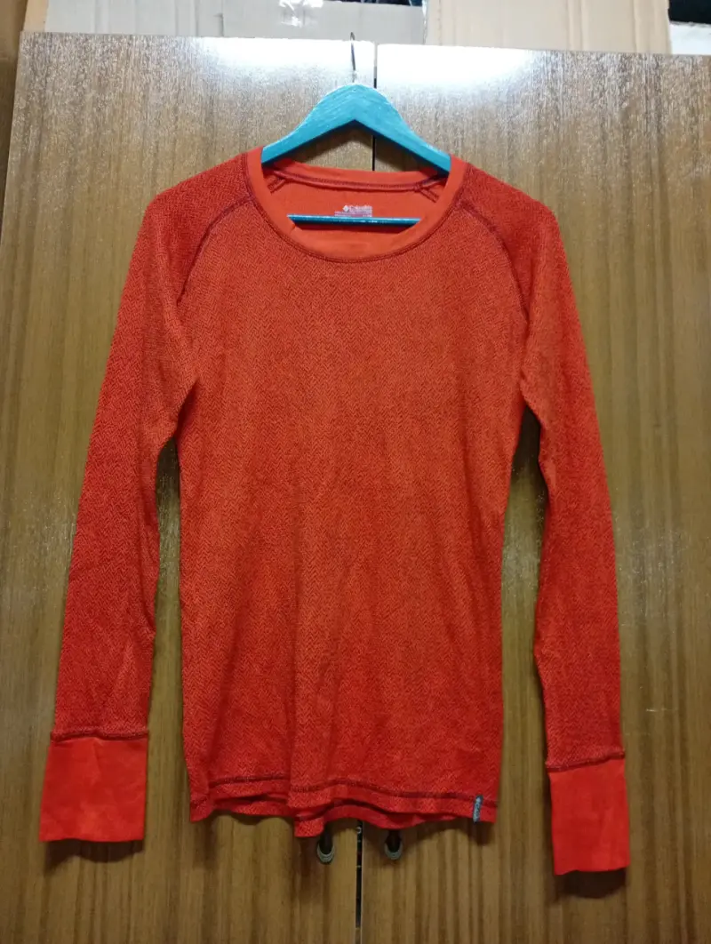 Polera térmica roja Columbia para mujer - 1