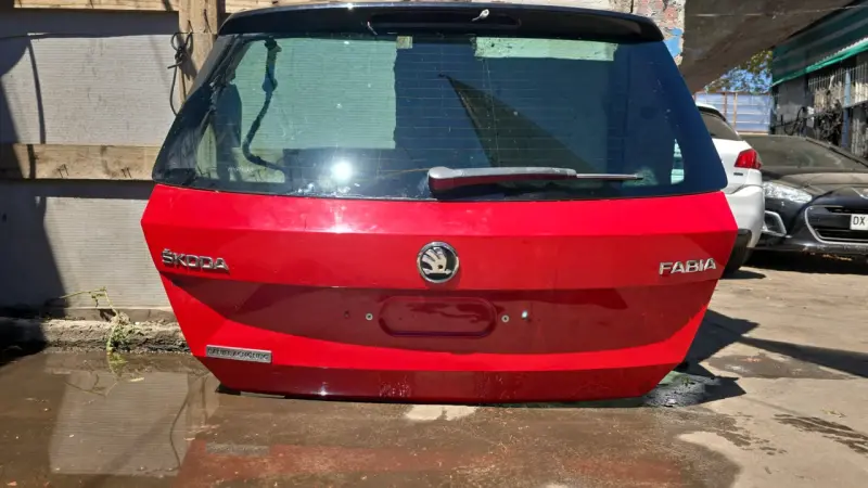 Portalón Skoda Fabia
