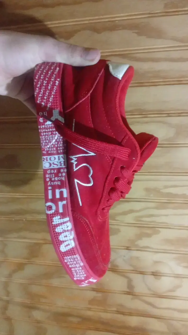 Zapatillas rojas Mainalun con diseño único - 1