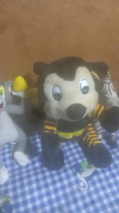 Peluches de personajes animados variados - miniatura 4