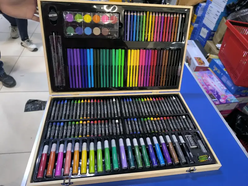 Set de Arte Completo con Lápices y Pinturas - 2