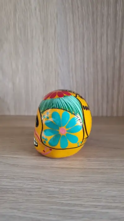 Calavera de cerámica pintada a mano - miniatura 3