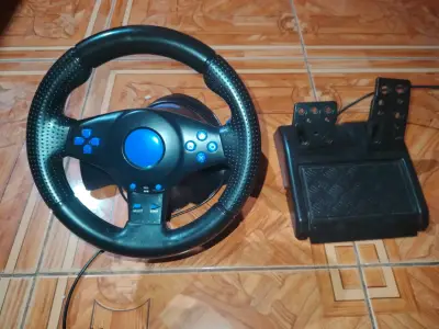 Volante Gamer G1-V7 con Pedales para Simulación - miniatura 1