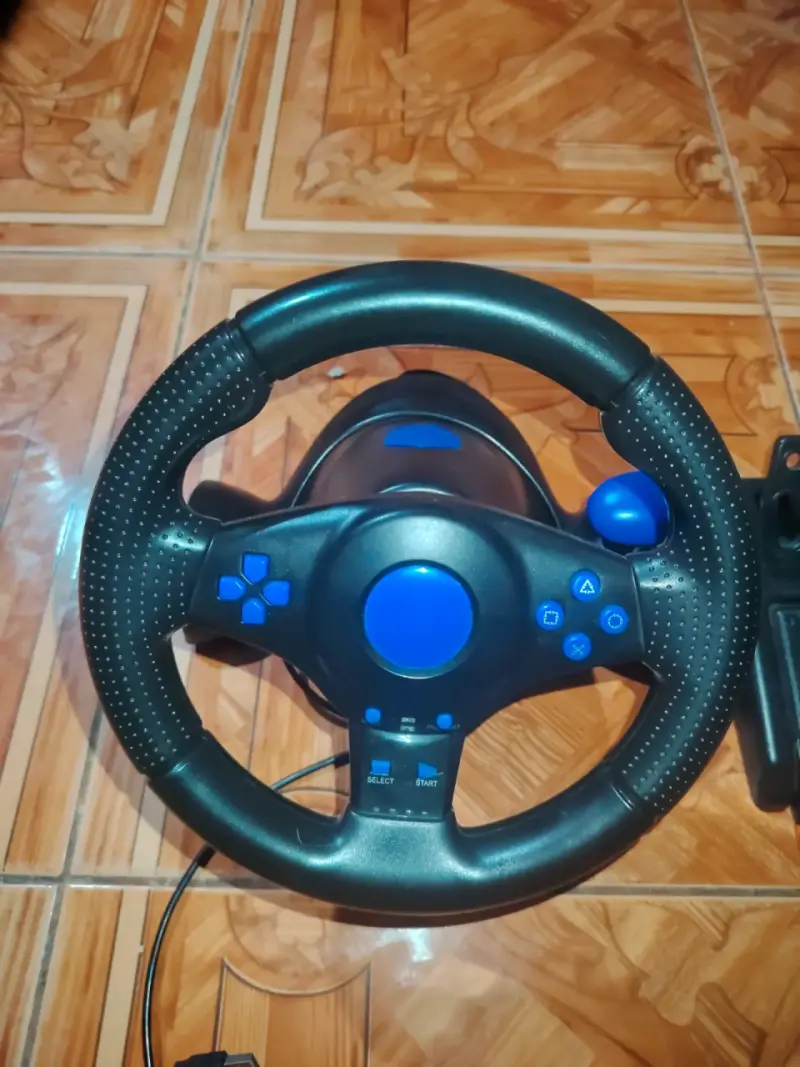 Volante Gamer G1-V7 con Pedales para Simulación - 3