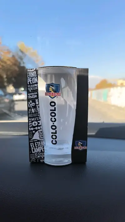 Vaso y cenicero Colo-Colo con diseño exclusivo - miniatura 1