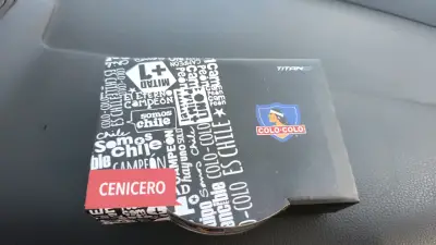 Vaso y cenicero Colo-Colo con diseño exclusivo - miniatura 4
