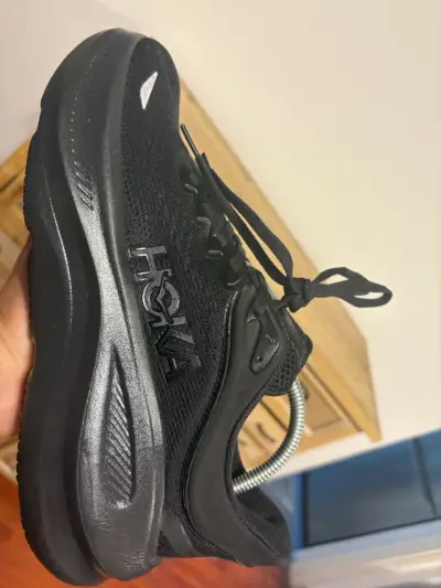 Zapatillas deportivas negras Hoka para correr - miniatura 2