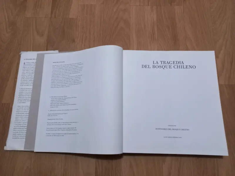 Libro 'La Tragedia del Bosque Chileno' en buen estado - 5