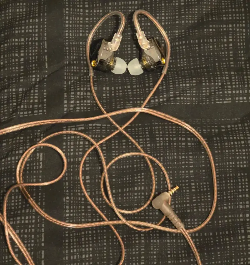 🎧 Audífonos KZ Castor HiFi 2 con Micrófono - 1