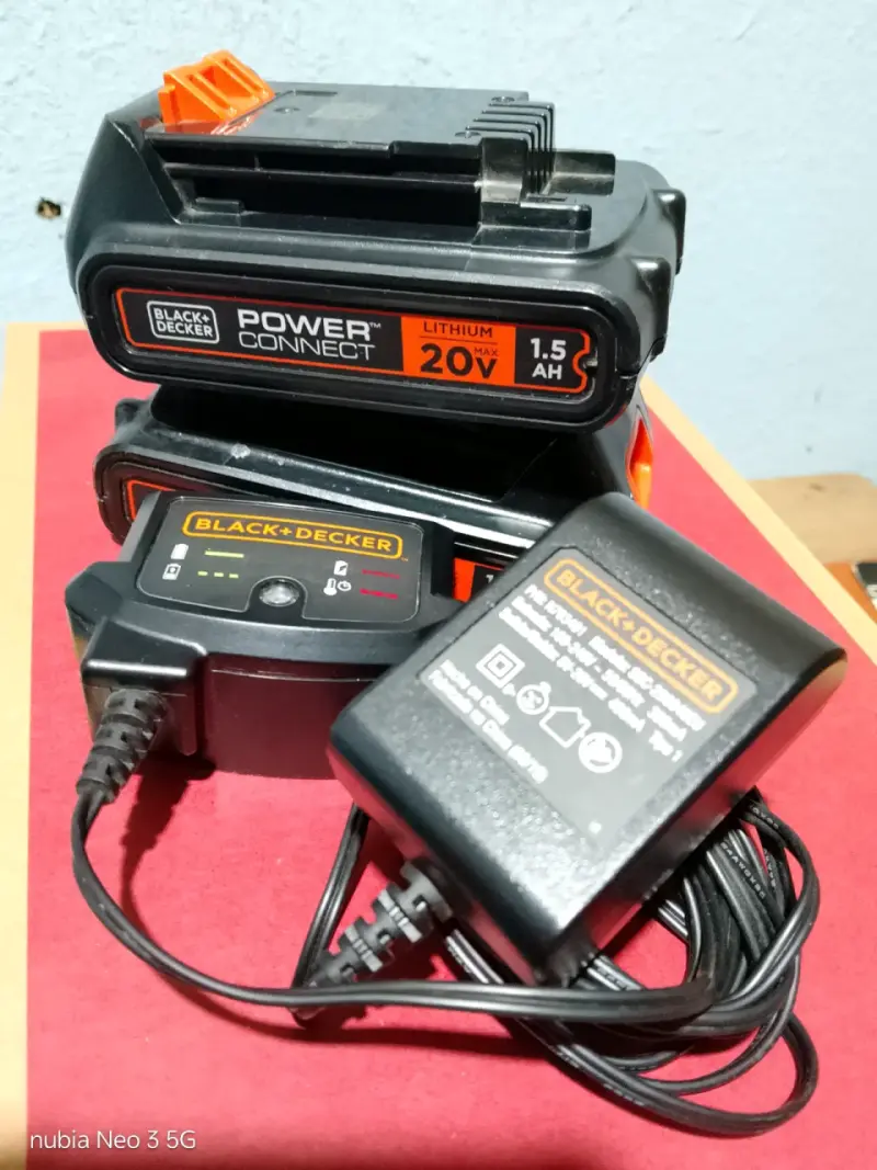 Batería y Cargador Black+Decker 20V Lithium - 1