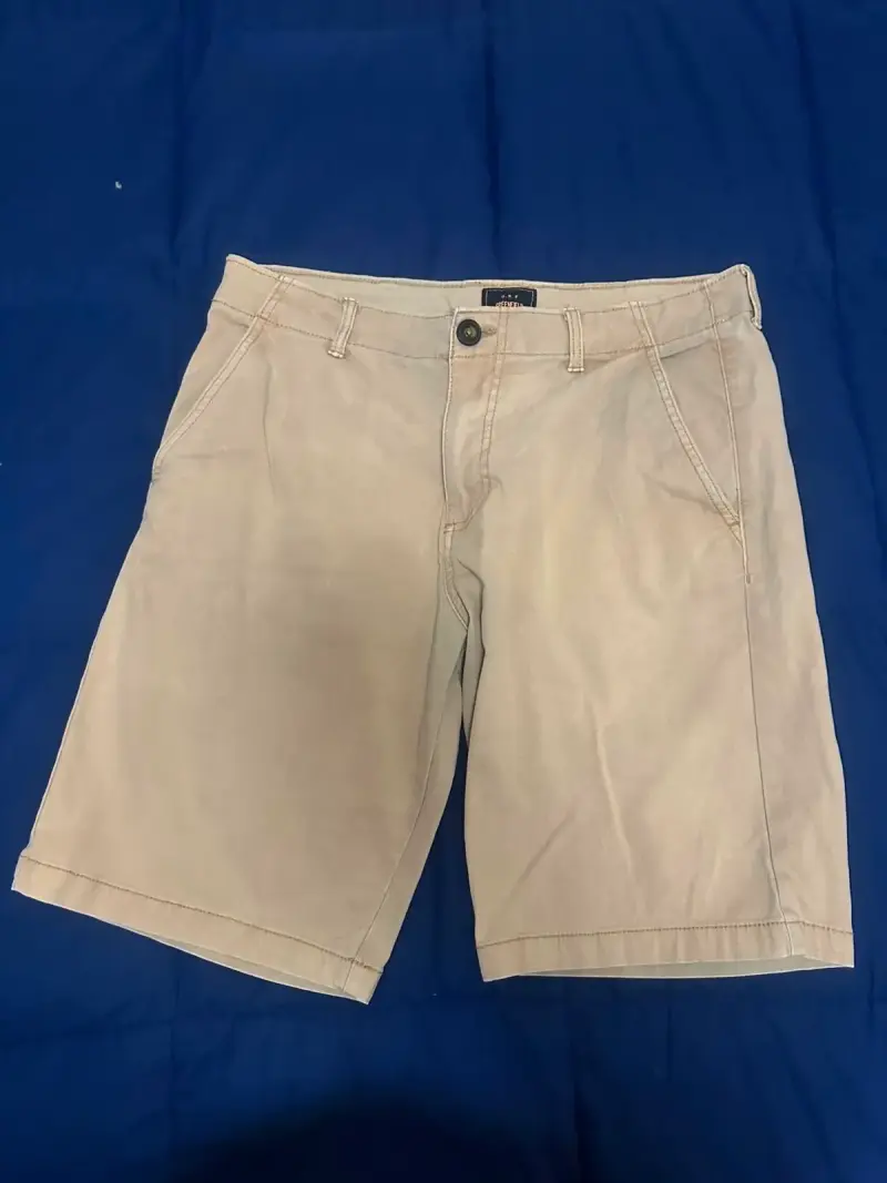 Bermudas beige para hombre talla 34