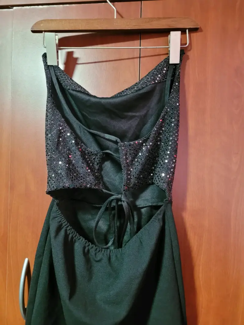 Vestido negro con lentejuelas - 2