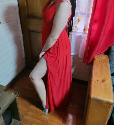 Vestido largo rojo con abertura lateral - miniatura 1
