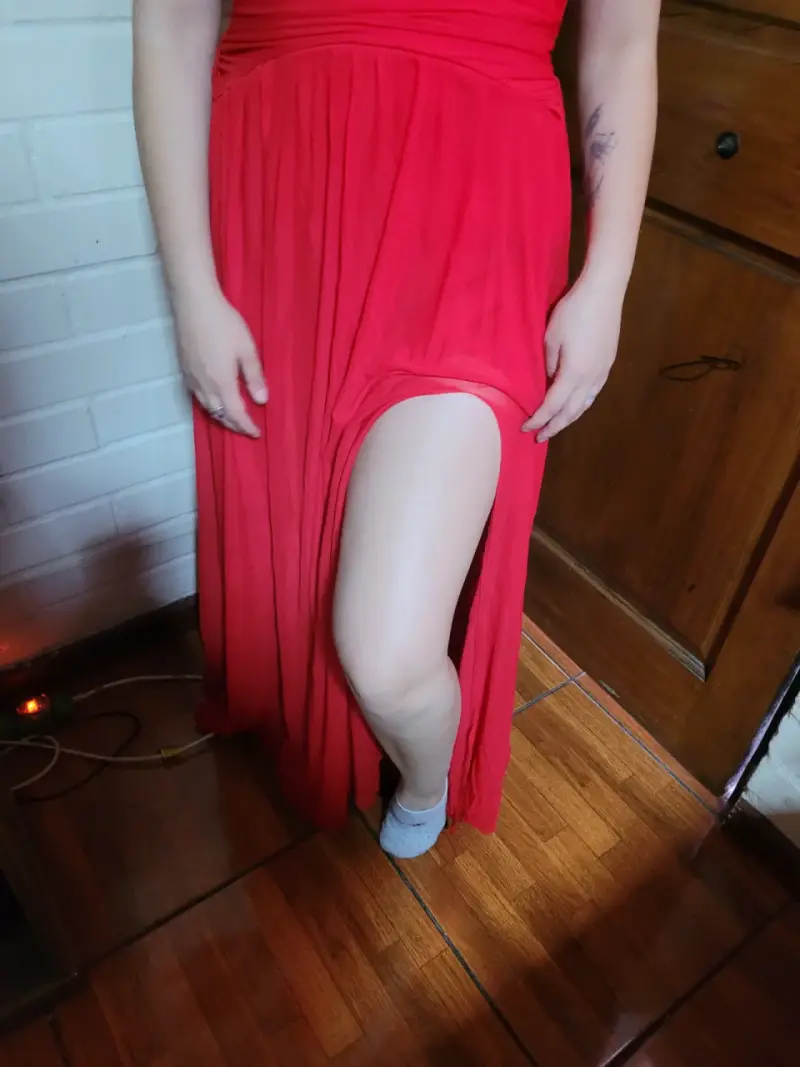 Vestido largo rojo con abertura lateral - 4