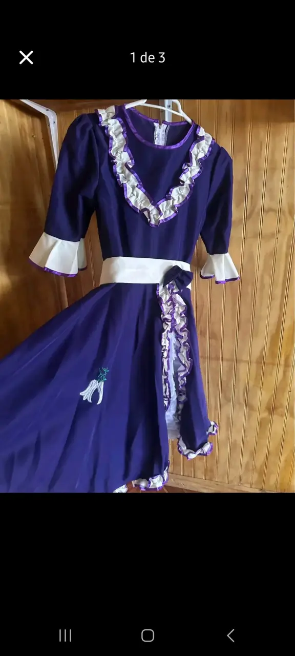Vestido de Huasa Chilena Morado con Encajes - 1