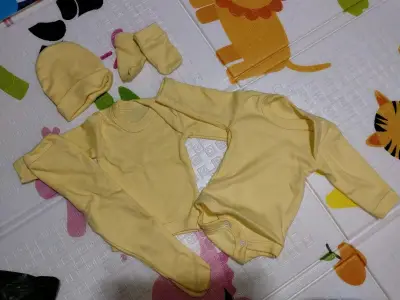 Ajuar bebé nuevos y usados. - miniatura 6