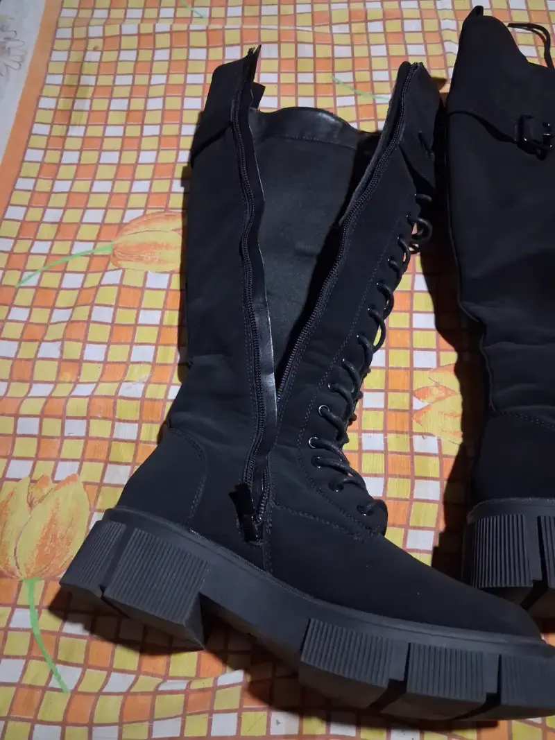Botas negras de plataforma con cordones - 2